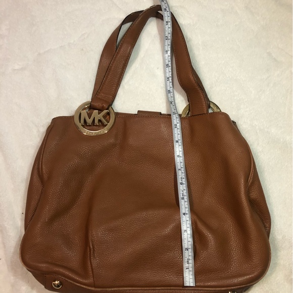 Michael kors bag and wallet - Picture 2 of 7